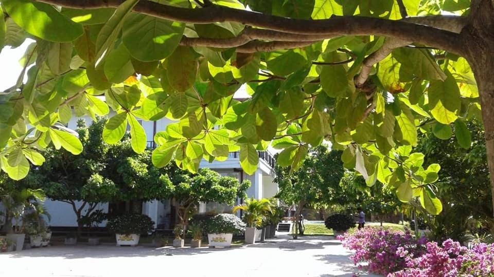Sea Lagoon Beach Hotel Trincomalee Kültér fotó