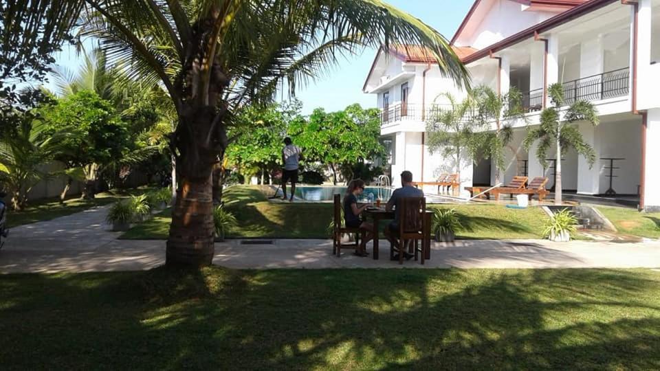 Sea Lagoon Beach Hotel Trincomalee Kültér fotó