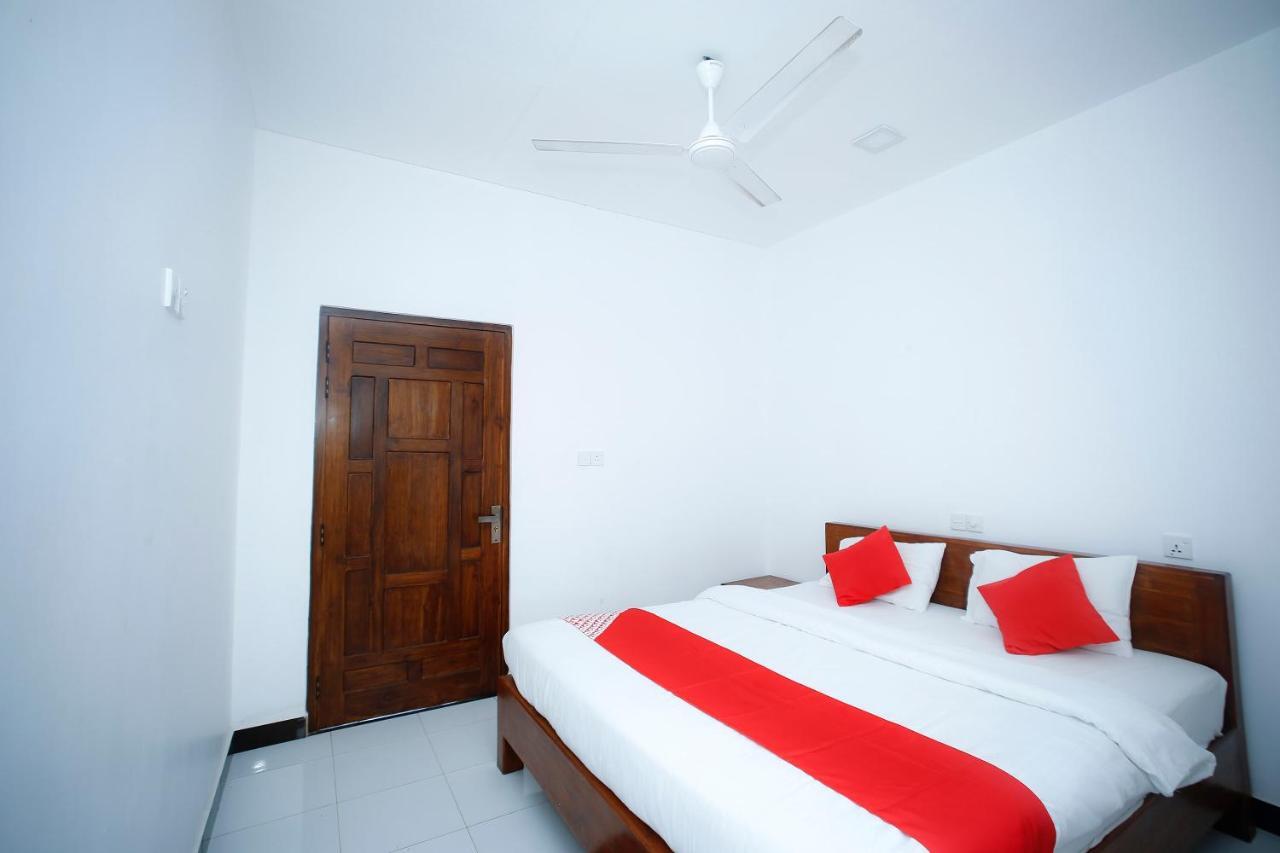 Sea Lagoon Beach Hotel Trincomalee Kültér fotó
